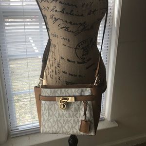 🌾🌸 Michael Kors Hamilton Traveler Bag 🌸☘️